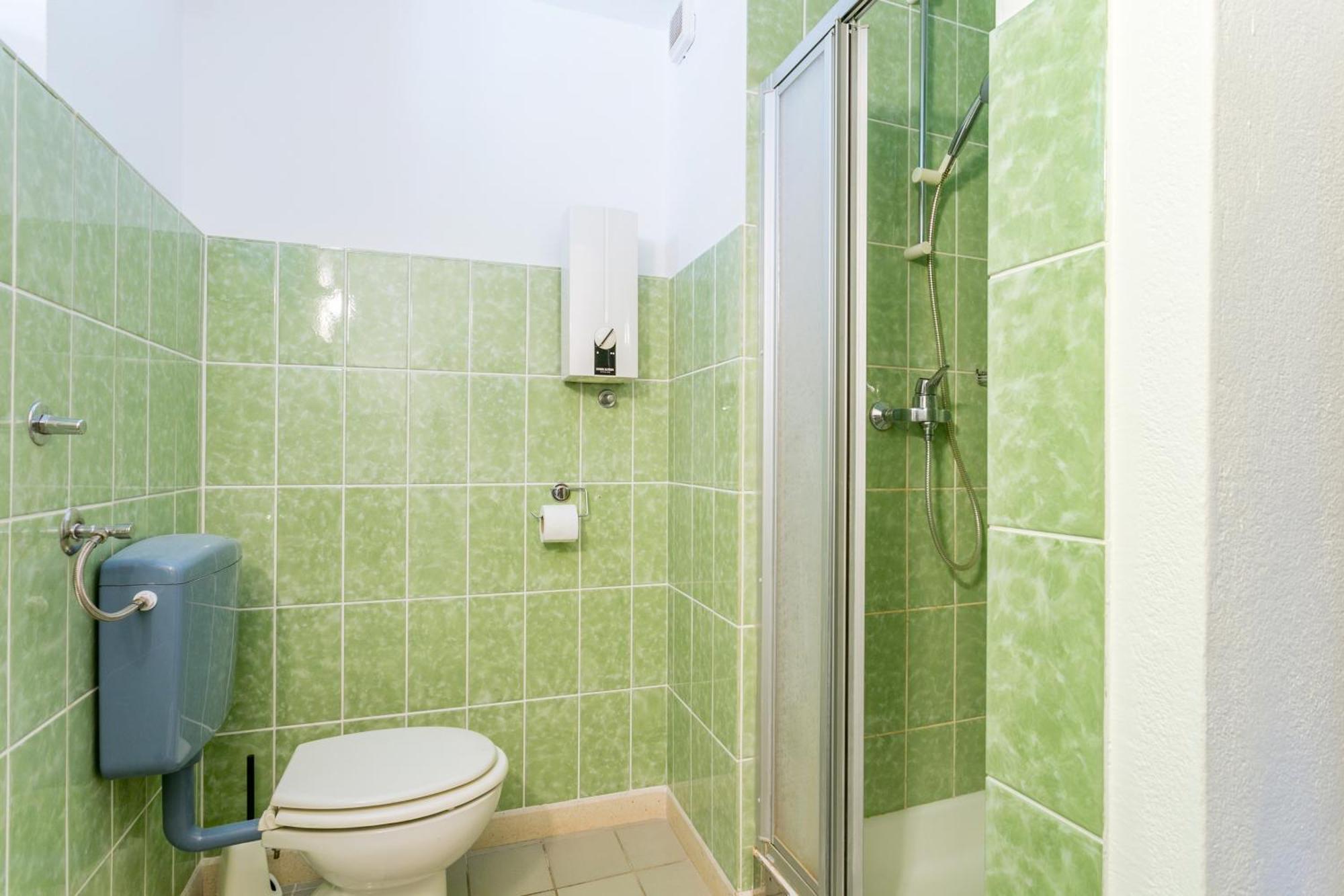 Seaside Apartments With A Swimming Pool Okrug Gornji, Ciovo - 11374 โตรกีร์ ภายนอก รูปภาพ