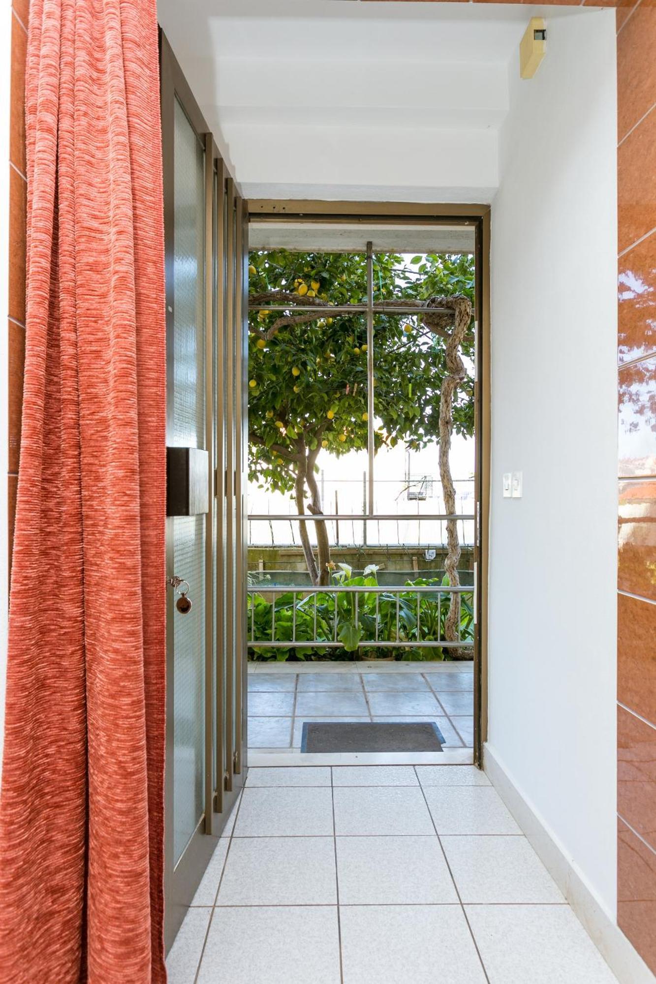 Seaside Apartments With A Swimming Pool Okrug Gornji, Ciovo - 11374 โตรกีร์ ภายนอก รูปภาพ