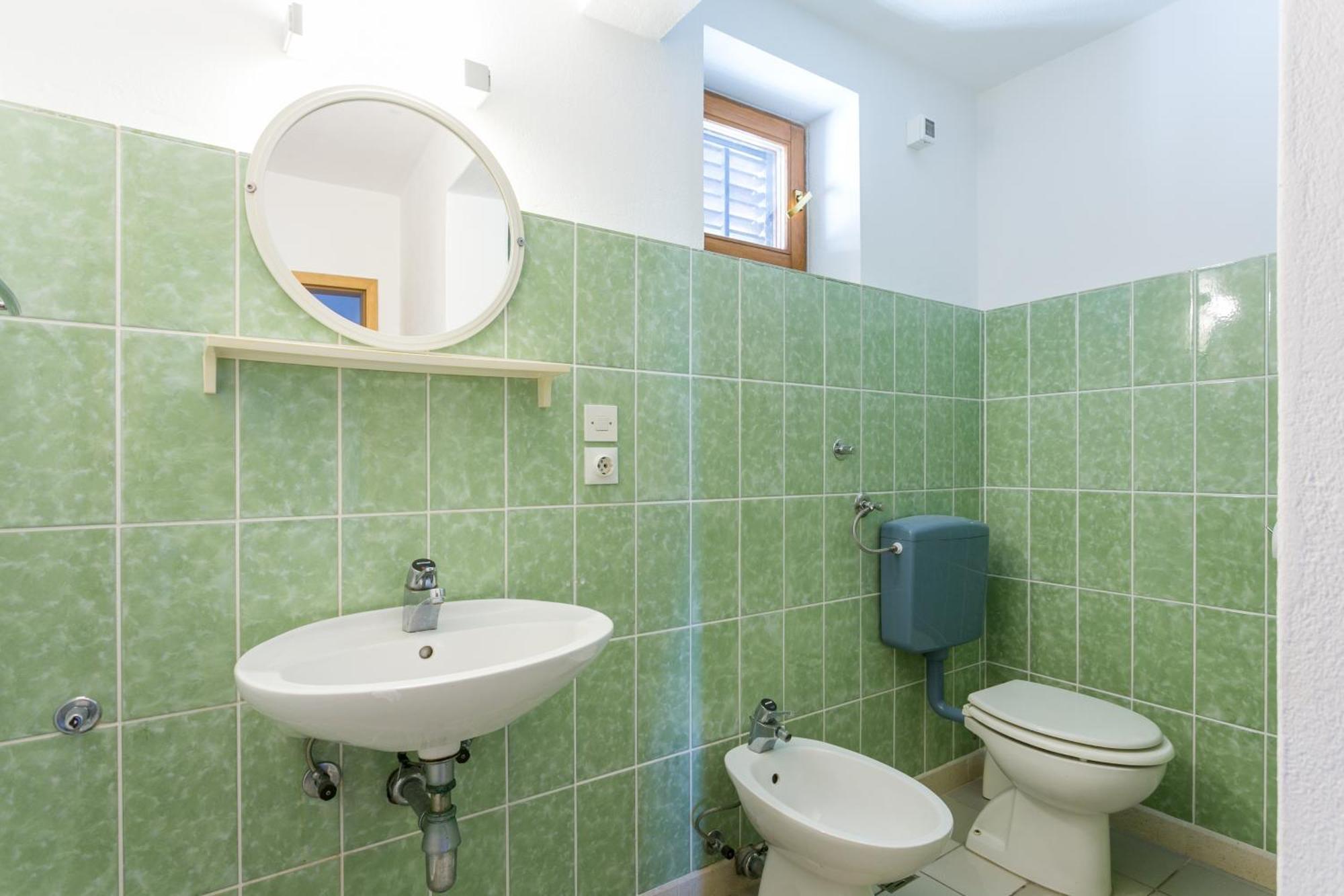Seaside Apartments With A Swimming Pool Okrug Gornji, Ciovo - 11374 โตรกีร์ ห้อง รูปภาพ